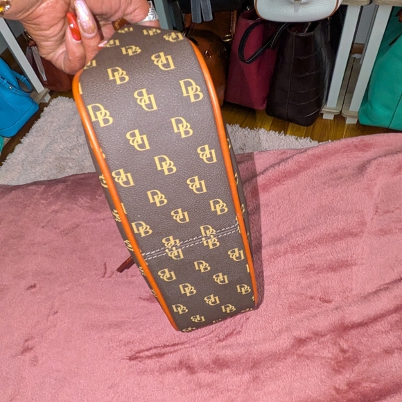 NWTs Dooney & Bourke Gretta Small Presley in Brown Tmorw 🤎 - Picture 4 of 5